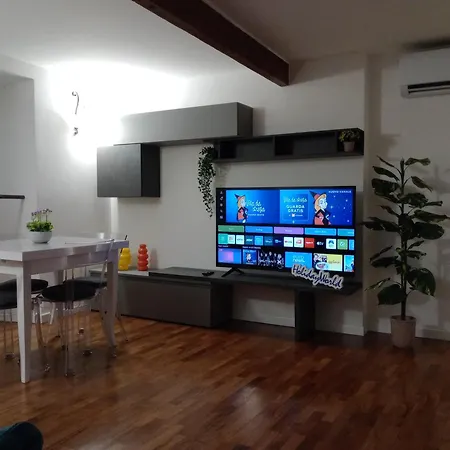 Apartment Casa Cattaneo By World *